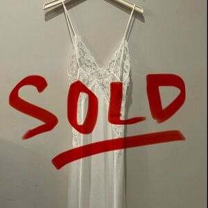 VTG Morgan Taylor night gown bridal set
